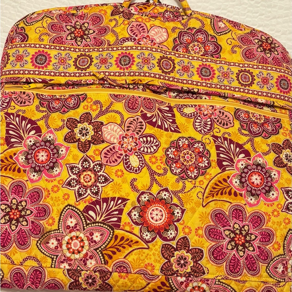 🔥SALE🔥 Vera Bradley garment bag - Floral Yellow and Pink Bag-no tears or stains